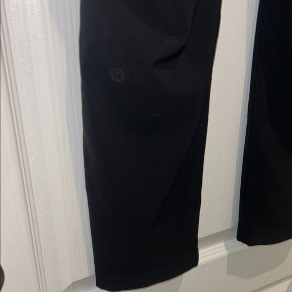 Lululemon Women’s On The Fly Pant, Size 6 - Picture 5 of 8